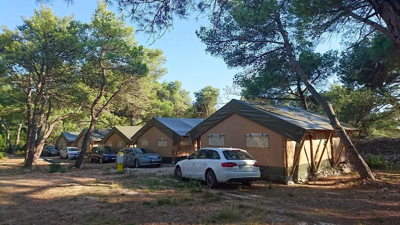 Luxusní stan Losinj Glamping - Camp Cikat - Wild Mali Lošinj
