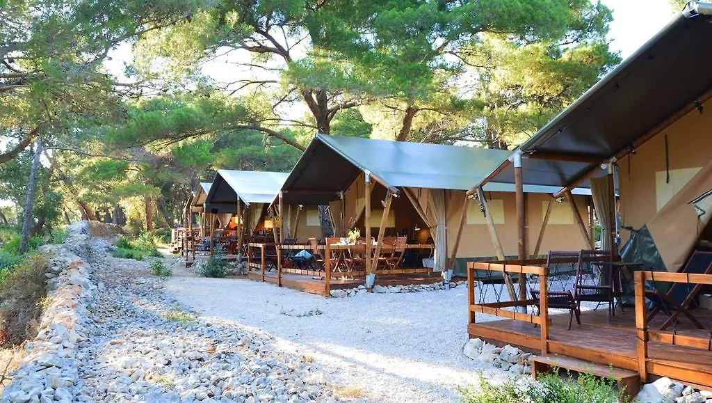 Losinj Glamping - Camp Cikat - Wild 4*, Mali Losinj